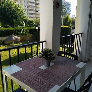 Apartamento De Cinco Plazas En Recinto Muy Tranquilo Cerca Del Mar Benalmádena